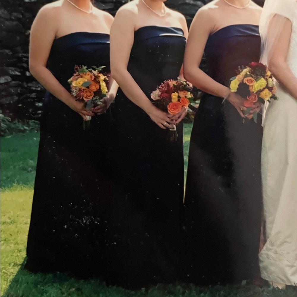 Vera Wang Elegant Strapless Navy Dress - Picture 4 of 7